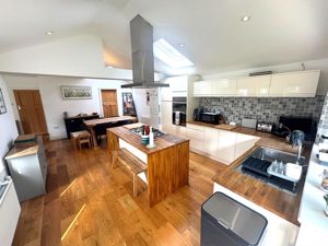 Photo 8- click for photo gallery